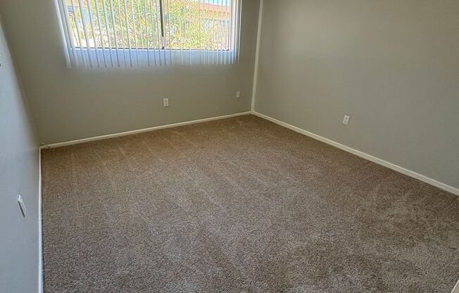 1 bed, 1 bath, 700 sqft, $2,010, Unit 433