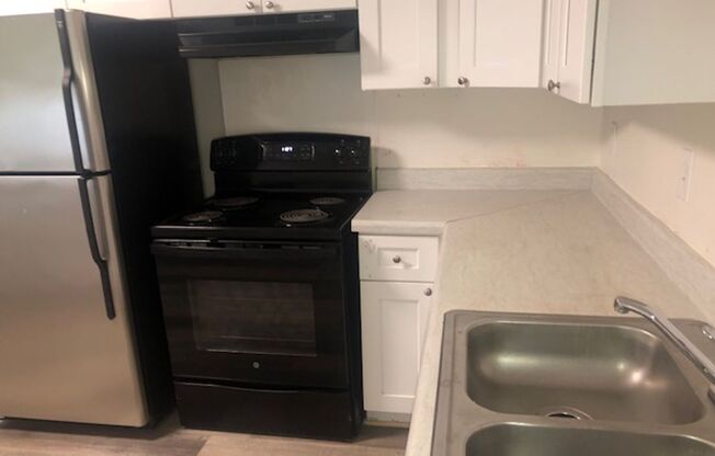 3 beds, 1 bath, $1,450