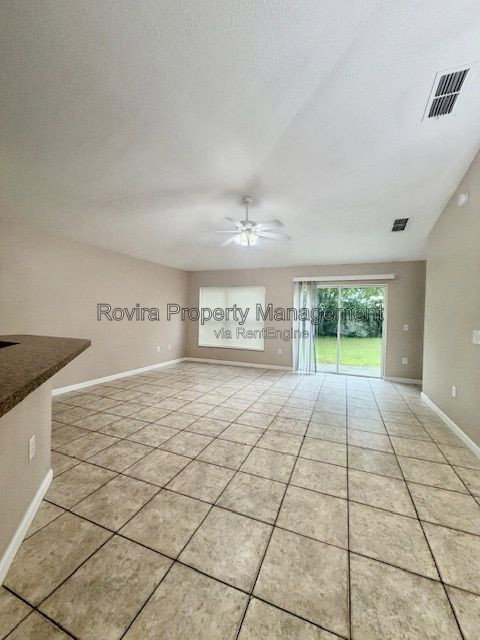 3 beds, 2 baths, 1,426 sqft, $2,000