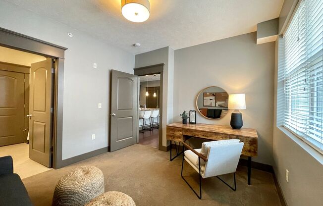 2 beds, 2 baths, 894 sqft, $1,595, Unit B - 1004 Unit 207 - B1078