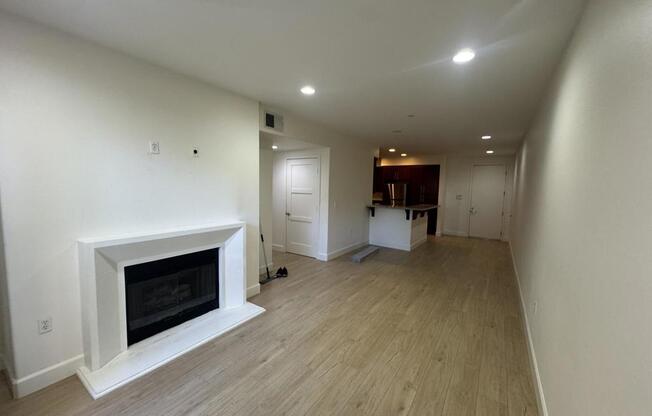3 beds, 2.5 baths, 1,500 sqft, $3,200, Unit 102