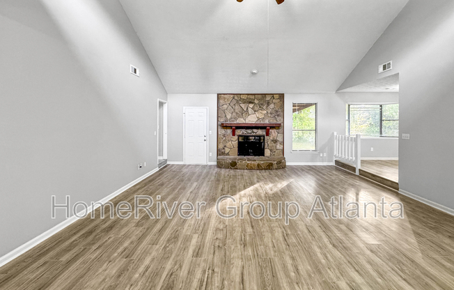 9047 HAMILTON CT