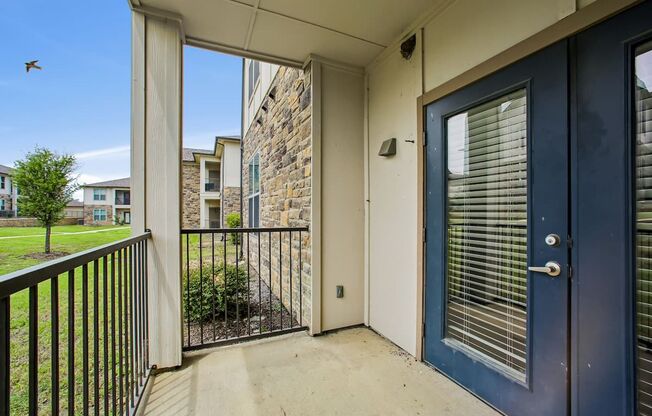 2 beds, 2 baths, 1,039 sqft, $1,529, Unit 823