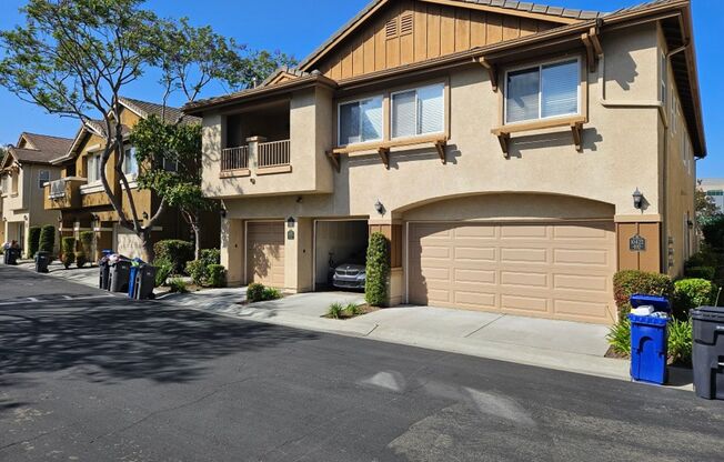 3 Bedroom - 2.5 Bathroom Townhome in Scripps Ranch