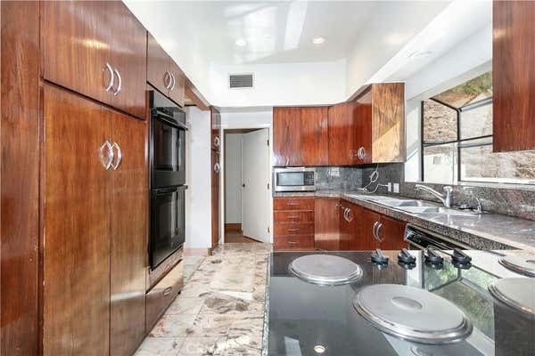 3965 ALTA MESA DR