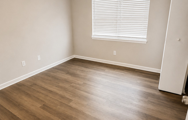 1 bed, 1 bath, 550 sqft, $1,075, Unit 9B