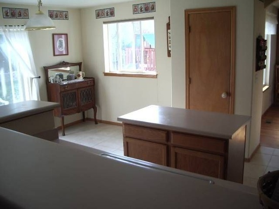 Beautiful 5 Bedroom 3.5 Bath Home In Saddle Rock!!