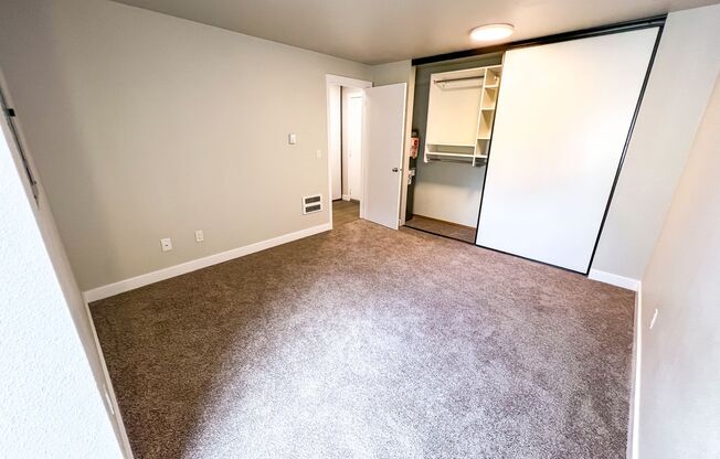 1 bed, 1 bath, 648 sqft, $1,895, Unit 402