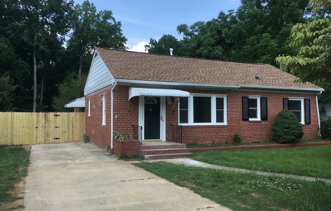Cozy 3bd/2ba Available Now!!!