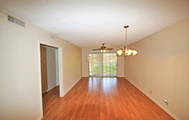 Fabulous landmark Downtown Austin property! Great downtown neighborhood!