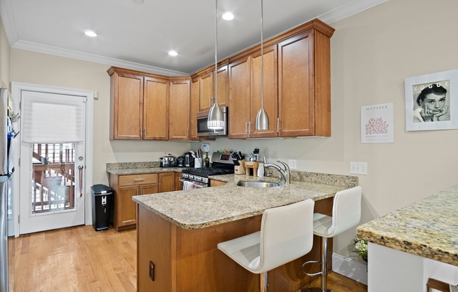 1422 Columbia Rd