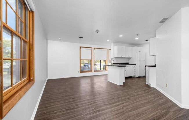 2 beds, 2 baths, 872 sqft, $1,250, Unit MSA-A3