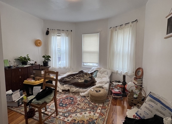 17 HARDWICK ST