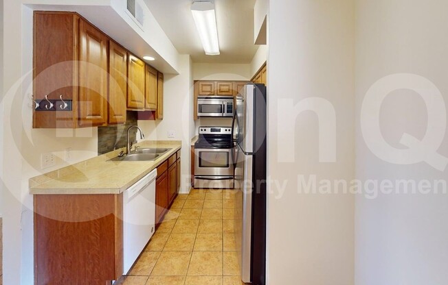 2 beds, 2 baths, 699 sqft, $925, Unit 501