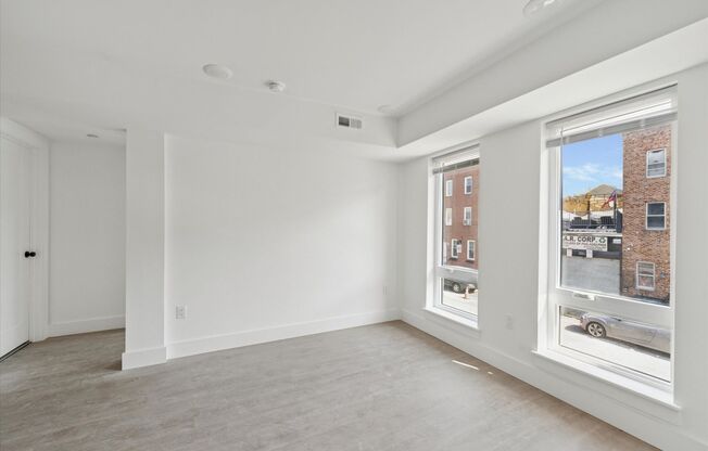 2 beds, 2 baths, 900 sqft, $1,619, Unit 205