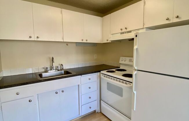 Annaron Apartments