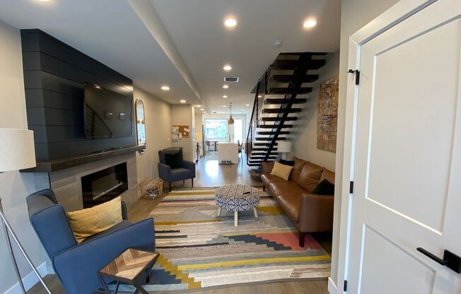 Modern 2 Bed | 3.5 Bath Townhome with Bonus Loft & Rooftop Deck!