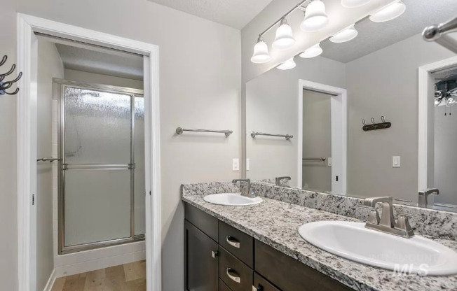 3085 E IONIA CT
