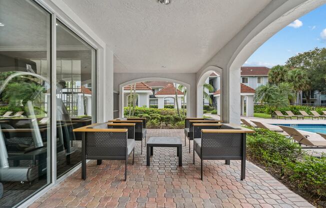 Outdoor Seating | Cypress Shores