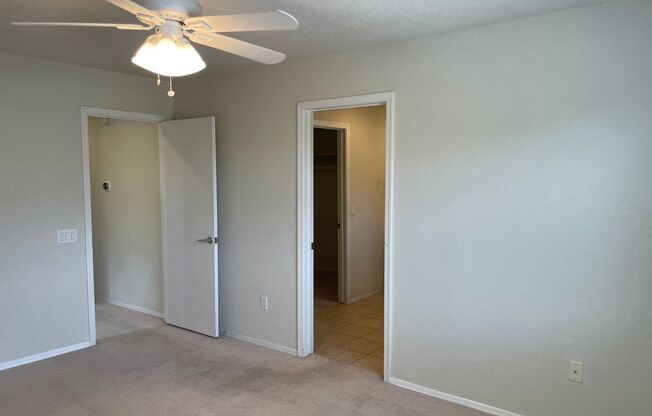 2 beds, 2.5 baths, $1,400