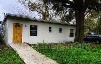 746 S LEE AVE