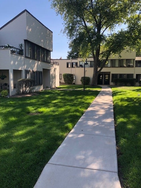 Beautiful Courtyard Views