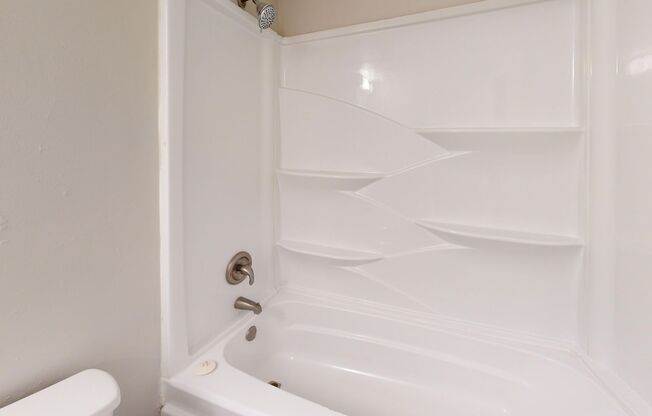 1 bed, 1 bath, 650 sqft, $955, Unit N-1002