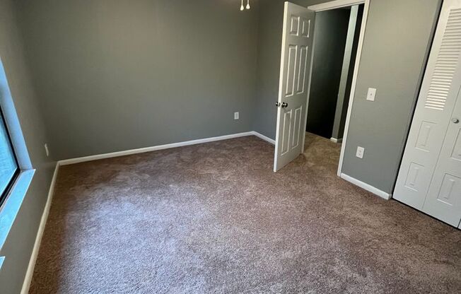 2 beds, 1 bath, $1,475, Unit Apt C