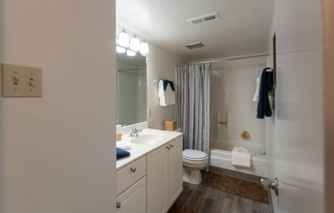 This is a photo of the bathroom in the 822 square foot, 2 bedroom, 1 bath floor plan at Village East Apartments in Franklin, OH.