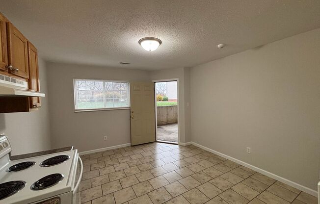 2 beds, 1.5 baths, 1,049 sqft, $1,295, Unit 220-1C ORM