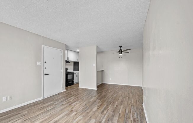 1 bed, 1 bath, 538 sqft, $1,195, Unit 11