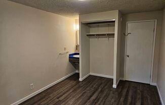 Studio, 1 bath, 200 sqft, $625, Unit 21