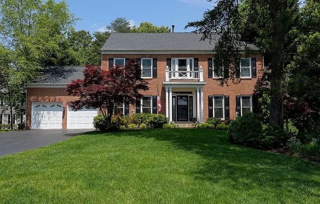 Fantastic on Fordham, 5 bed + 3.5 Bath Total Refreshed SF home!!