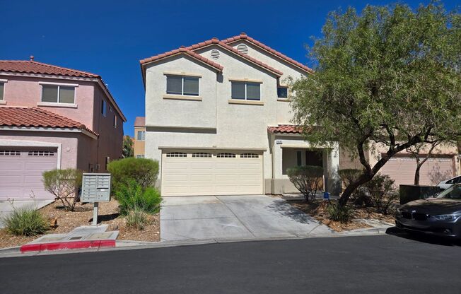 A Stunning 4 Bedroom Home in South West Las Vegas (Mountains Edge)