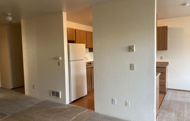 2 beds, 1 bath, 800 sqft, $1,550, Unit 102