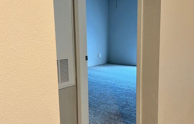 1 bed, 1 bath, 703 sqft, $875, Unit 2104