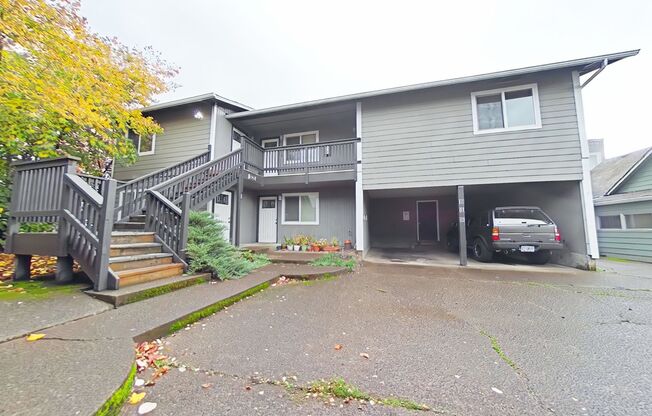 1 Bedroom Apartment ~ Close to Campus ~ Small Pet Friendly