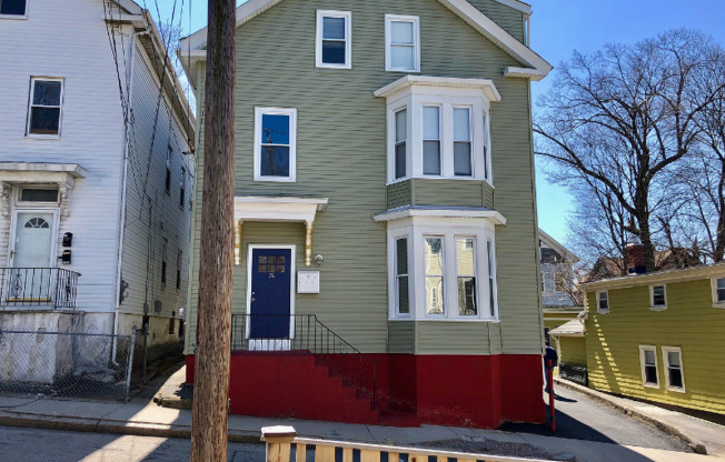 75 Abbott St