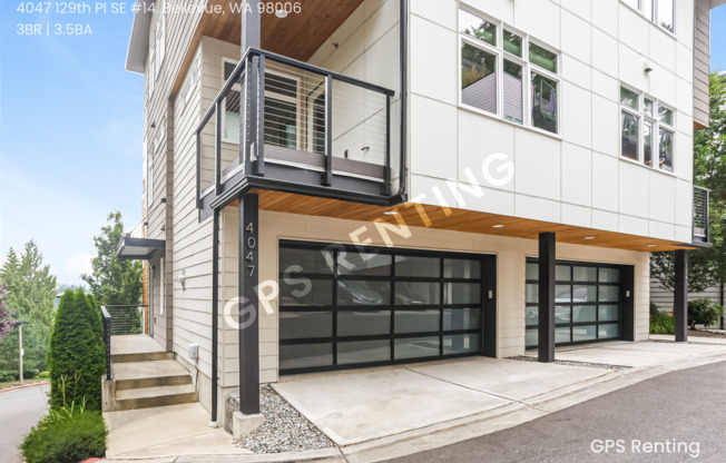Luxurious Townhome in Prime Bellevue Location – Available Immediately!