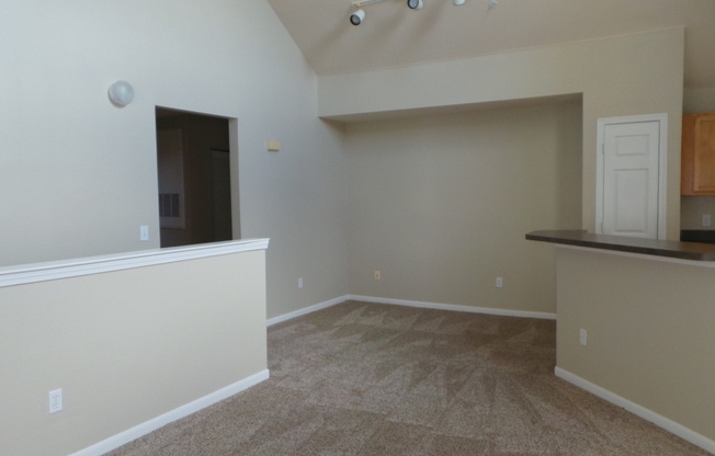 2 beds, 2 baths, $1,700