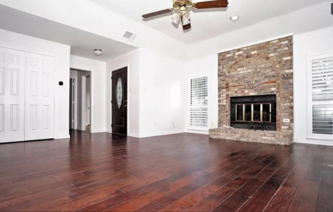 2809 STONE RDG DR