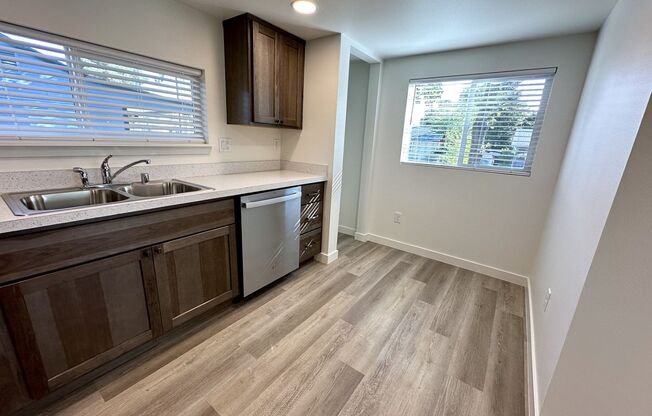 2 beds, 1 bath, $2,000