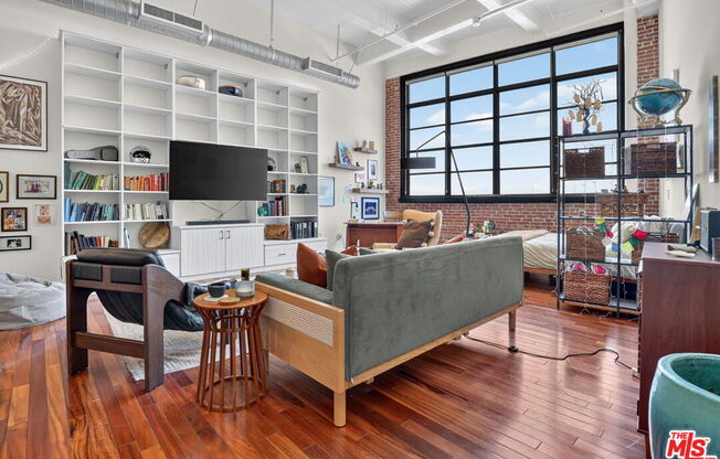 Studio, 1 bath, 1,147 sqft, $3,995, Unit 606