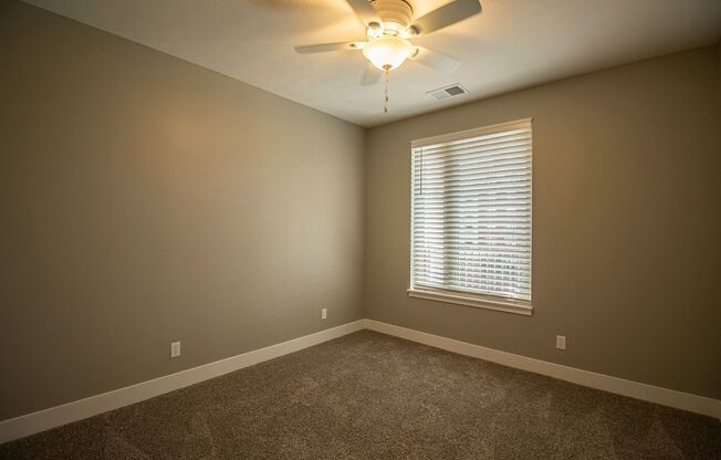 1 bed, 1 bath, $1,200, Unit One Bedroom Waitlist