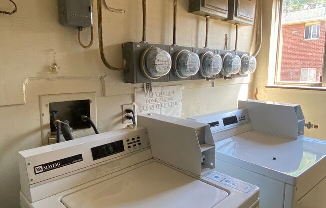 1 bed, 1 bath, $1,075, Unit 1072-B