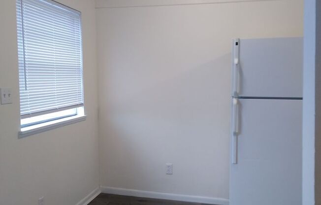 2 beds, 1 bath, 675 sqft, $723, Unit 440 Arter-Unit 16