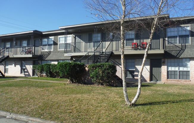 6090 Alpine Circle