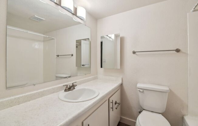 1 bed, 1 bath, 450 sqft, $1,195, Unit 76