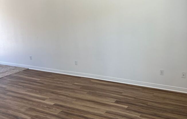 Refreshed 2 bedroom 1.5 bathroom townhome in St George!