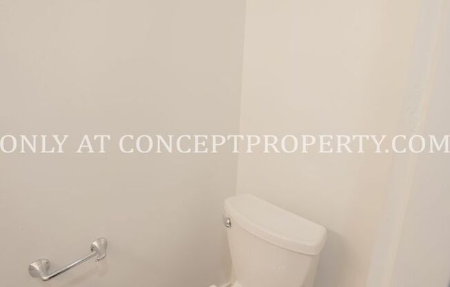 2 beds, 2 baths, 833 sqft, $1,399, Unit 112- (43)